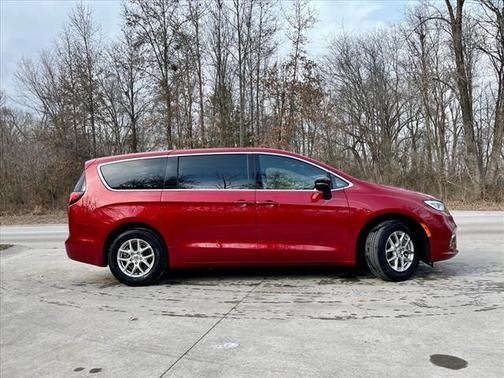 2025 Chrysler Pacifica L