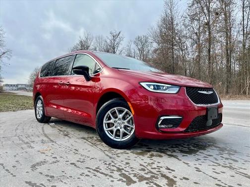 2025 Chrysler Pacifica L