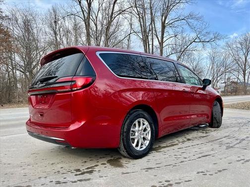 2025 Chrysler Pacifica L