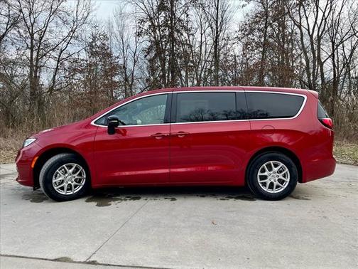2025 Chrysler Pacifica L