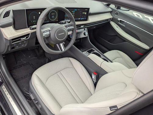 2024 Hyundai SONATA Hybrid Limited