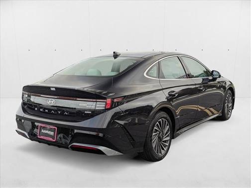 2024 Hyundai SONATA Hybrid Limited