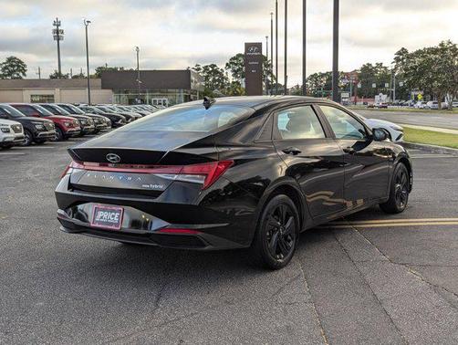 2023 Hyundai ELANTRA HEV Blue