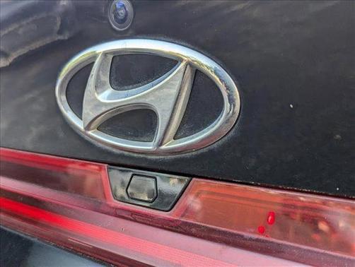 2023 Hyundai ELANTRA HEV Blue