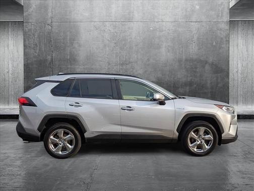 2020 Toyota RAV4 Hybrid SE