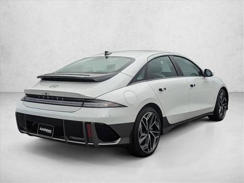 2025 Hyundai IONIQ 6 SEL