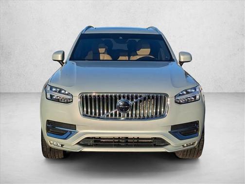 2022 Volvo XC90 T6 Inscription