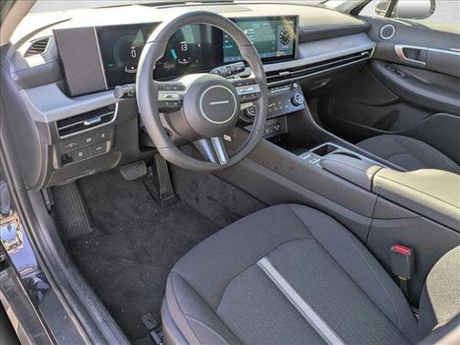 2025 Hyundai SONATA Hybrid SE