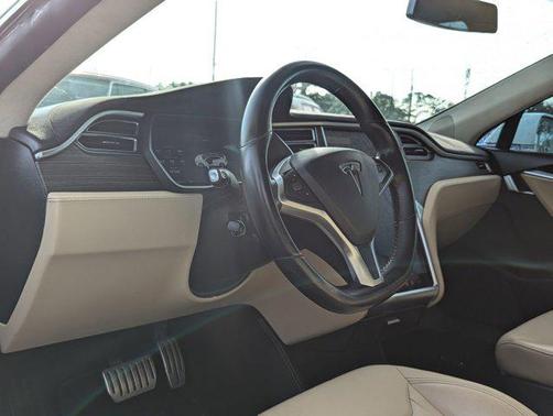 2015 Tesla Model S 85D