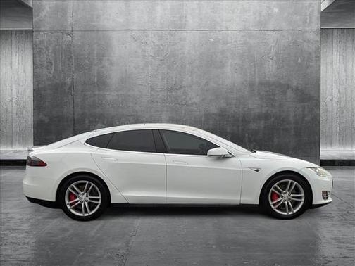 2015 Tesla Model S 85D