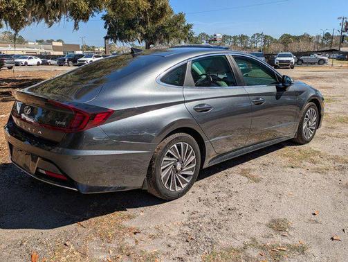 2023 Hyundai SONATA Hybrid SE