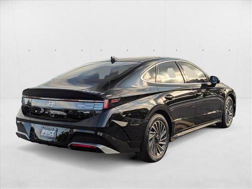 2025 Hyundai SONATA Hybrid Limited