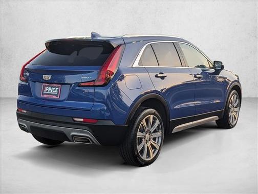 2023 Cadillac XT4 Premium Luxury