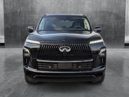 2025 INFINITI QX80 Luxe