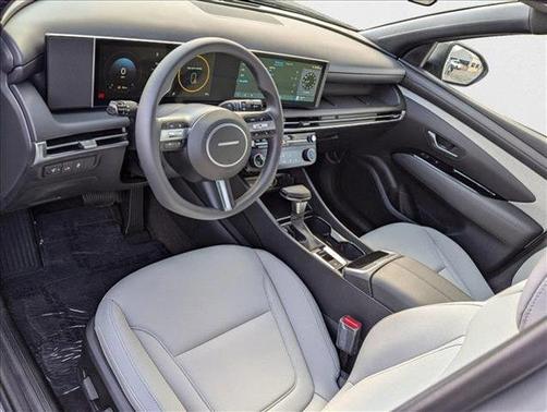 2025 Hyundai SANTA CRUZ SEL Activity