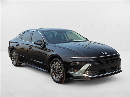 2025 Hyundai SONATA Hybrid SE