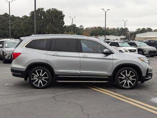 2020 Honda Pilot Touring 8-Passenger