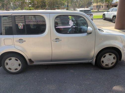 Chrome Silver Metallic 2009 Nissan Cube 1.8S