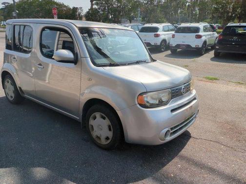 Chrome Silver Metallic 2009 Nissan Cube 1.8S