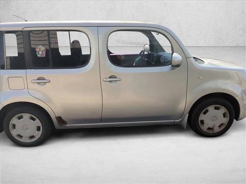 Chrome Silver Metallic 2009 Nissan Cube 1.8S