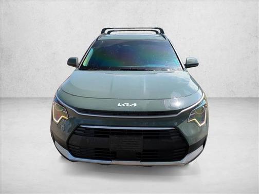 Cityscape Green 2024 Kia Niro EX