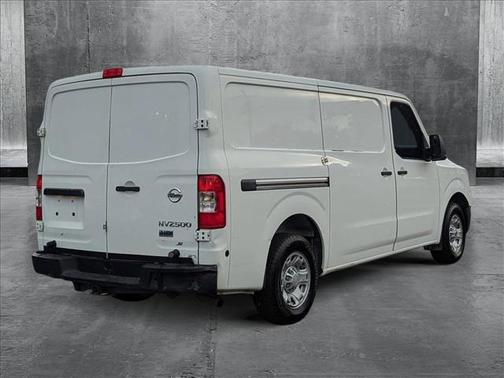 2015 Nissan NV Cargo NV2500 HD SV V6