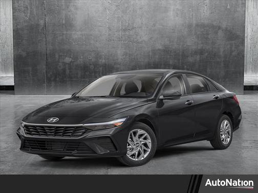2025 Hyundai ELANTRA SEL