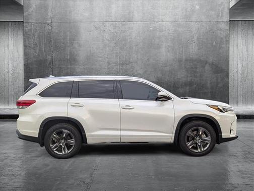 2019 Toyota Highlander Limited Platinum