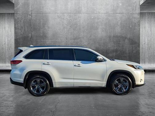 2019 Toyota Highlander Limited Platinum