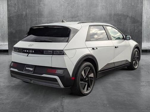 2025 Hyundai IONIQ 5 SEL