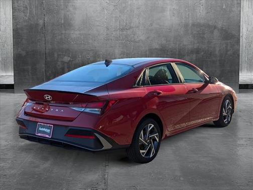 2025 Hyundai ELANTRA Sport