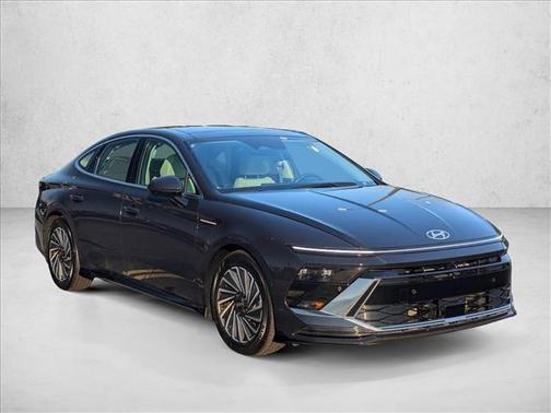 2024 Hyundai SONATA Hybrid Limited