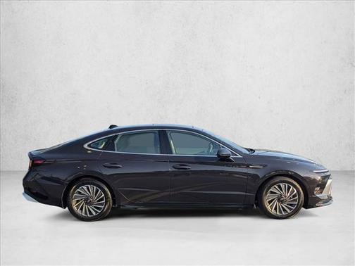 2024 Hyundai SONATA Hybrid Limited