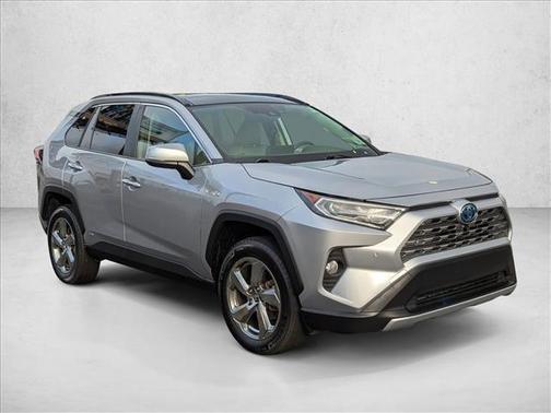 2020 Toyota RAV4 Hybrid SE