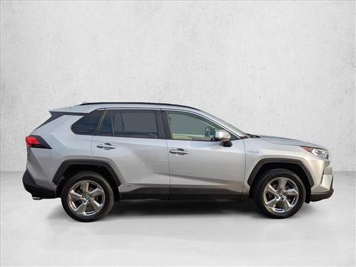 2020 Toyota RAV4 Hybrid SE