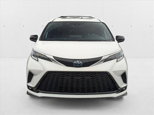 2021 Toyota Sienna XSE 7 Passenger