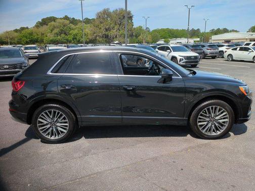 2022 Audi Q3 40 Premium