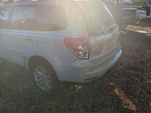 Satin White Pearl 2013 Subaru Forester 2.5X Premium
