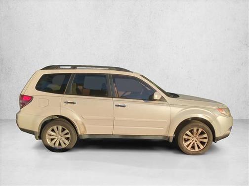 Satin White Pearl 2013 Subaru Forester 2.5X Premium