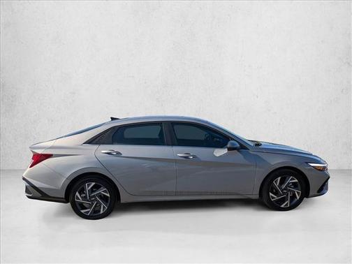 2025 Hyundai ELANTRA HEV Limited