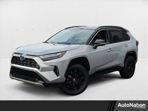 2022 Toyota RAV4 Hybrid SE