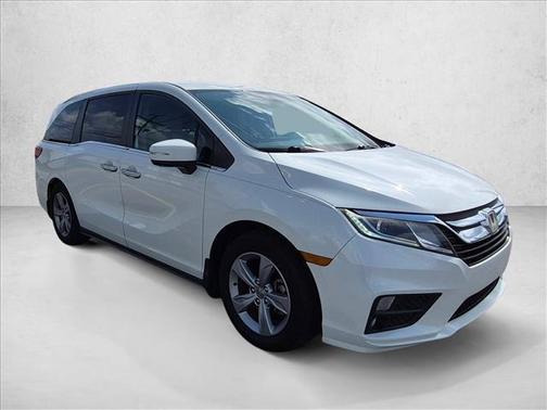 White Diamond Pearl 2018 Honda Odyssey EX-L