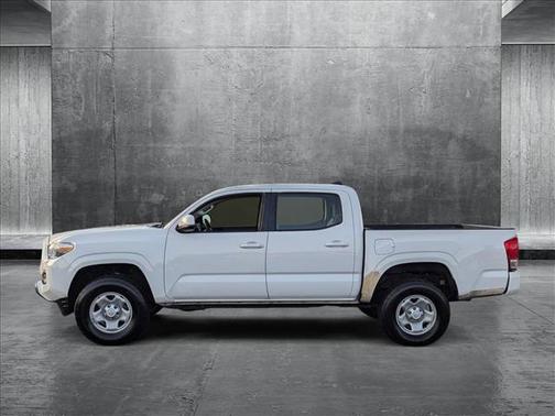 2017 Toyota Tacoma SR