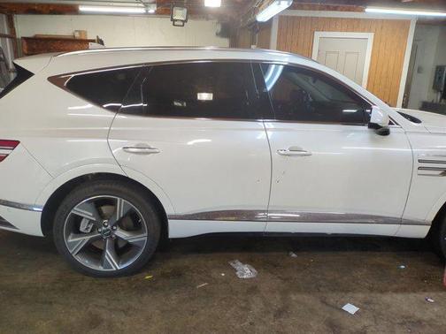 Uyuni White 2025 Genesis GV80 2.5T