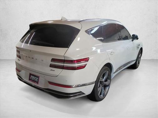 Uyuni White 2025 Genesis GV80 2.5T