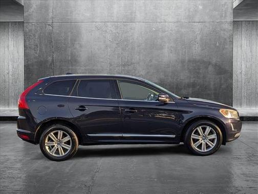 2016 Volvo XC60 T6 Drive-E