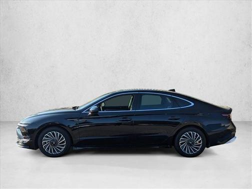 Abyss Black 2025 Hyundai SONATA Hybrid SE