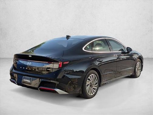 Abyss Black 2025 Hyundai SONATA Hybrid SE
