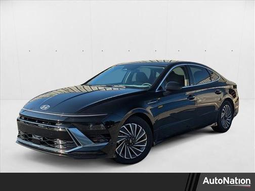 2025 Hyundai SONATA Hybrid SE