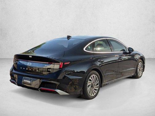 Abyss Black 2025 Hyundai SONATA Hybrid SE